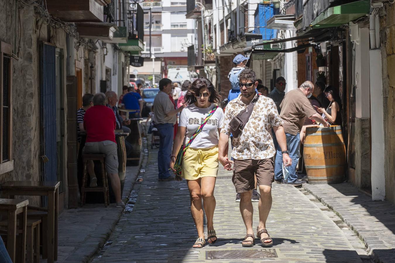 Noja, Laredo y Castro Urdiales reciben a numerosos visitantes, aunque menos de los esperados.