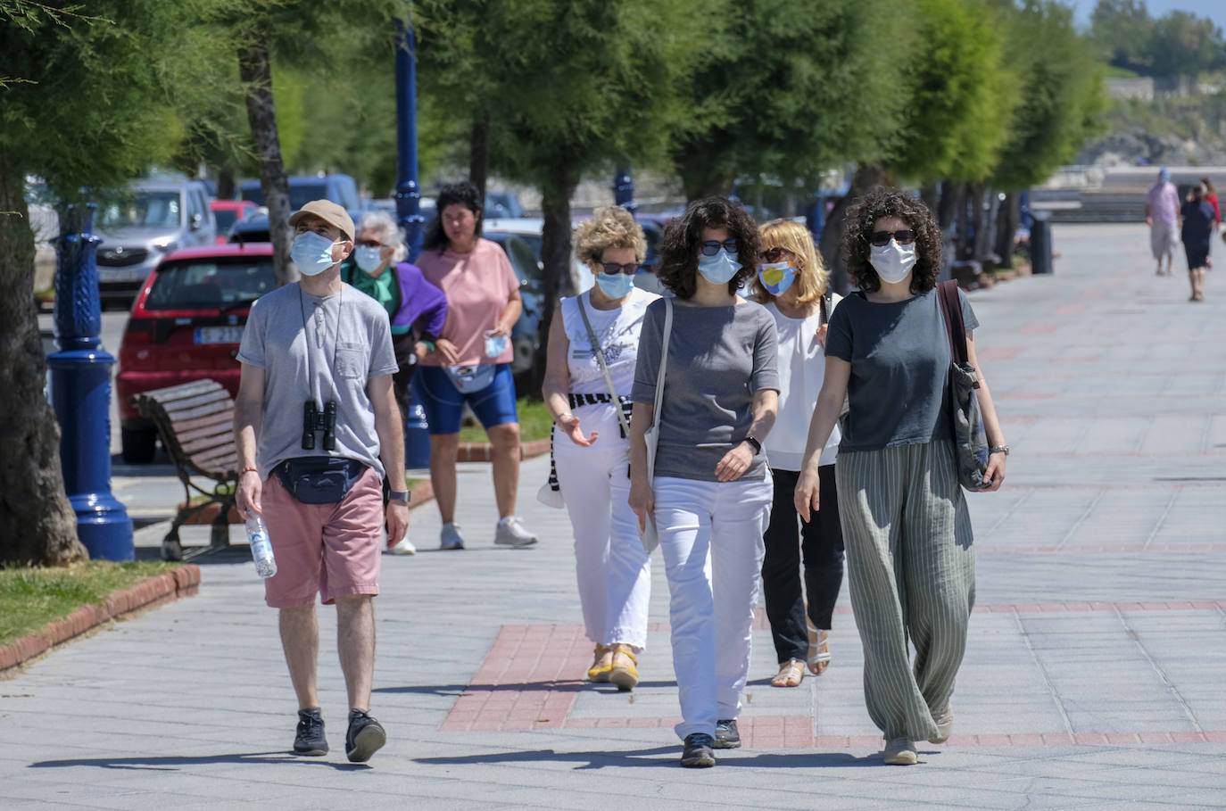 Fotos: El uso se la mascarilla se relaja
