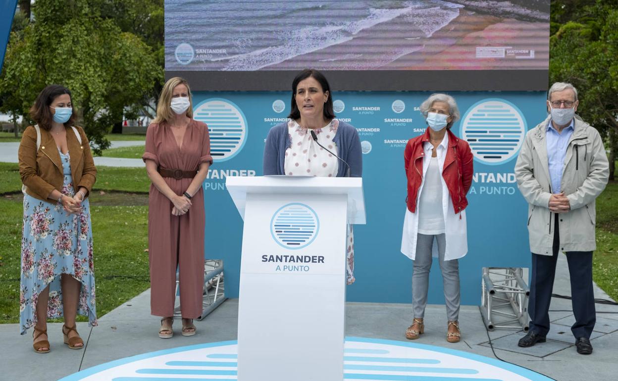 La alcaldesa Gema Igual ha presentado este lunes la campaña 'Santander a punto'.