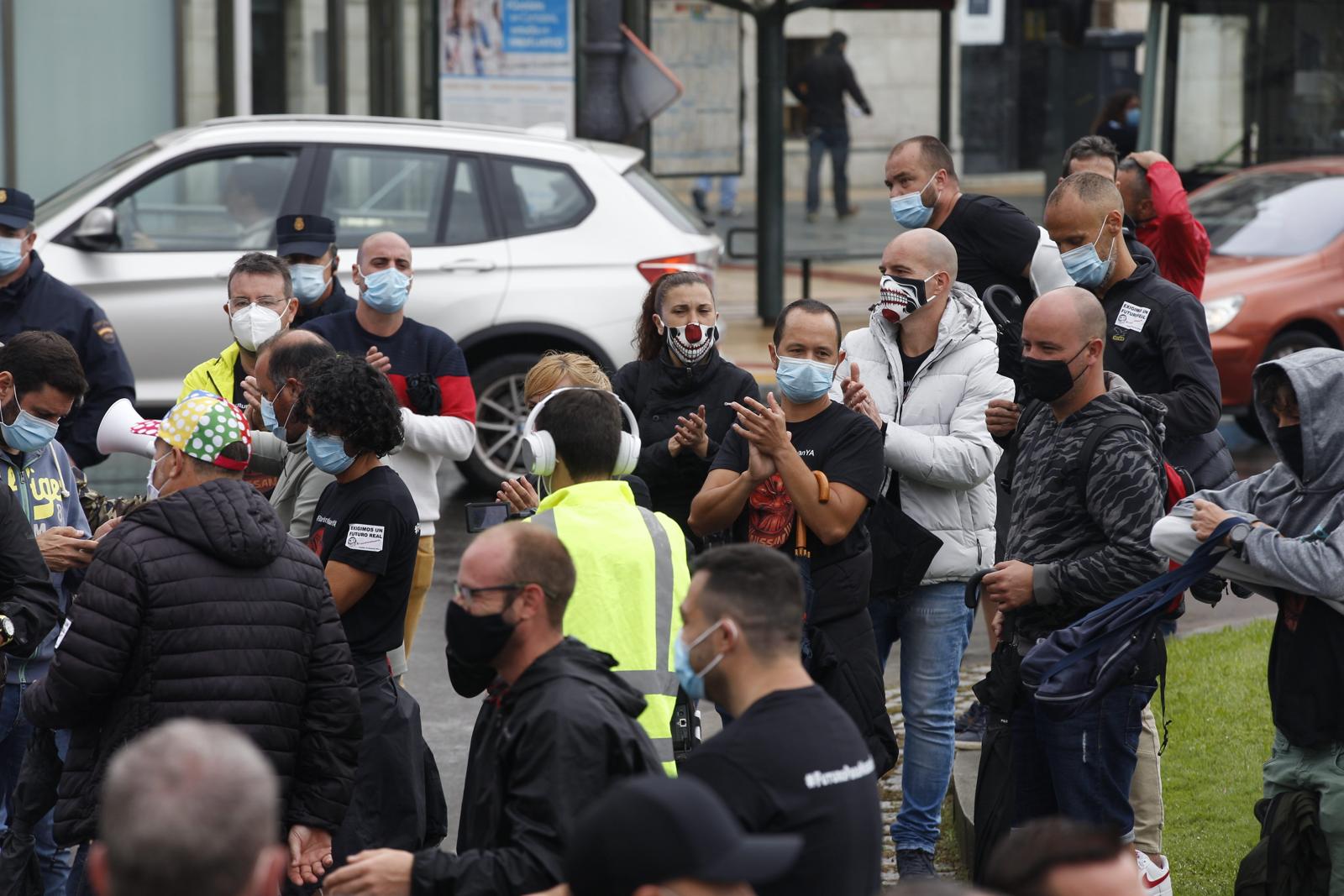 Fotos: Los trabajadores de Nissan Barcelona se manifiestan en Santander