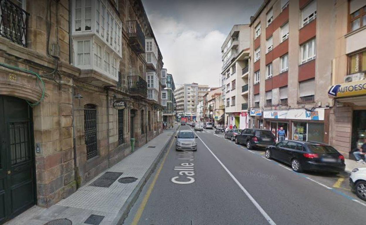 Torrelavega cerrará al tráfico los domingos de julio un tramo de la calle Julián Ceballos