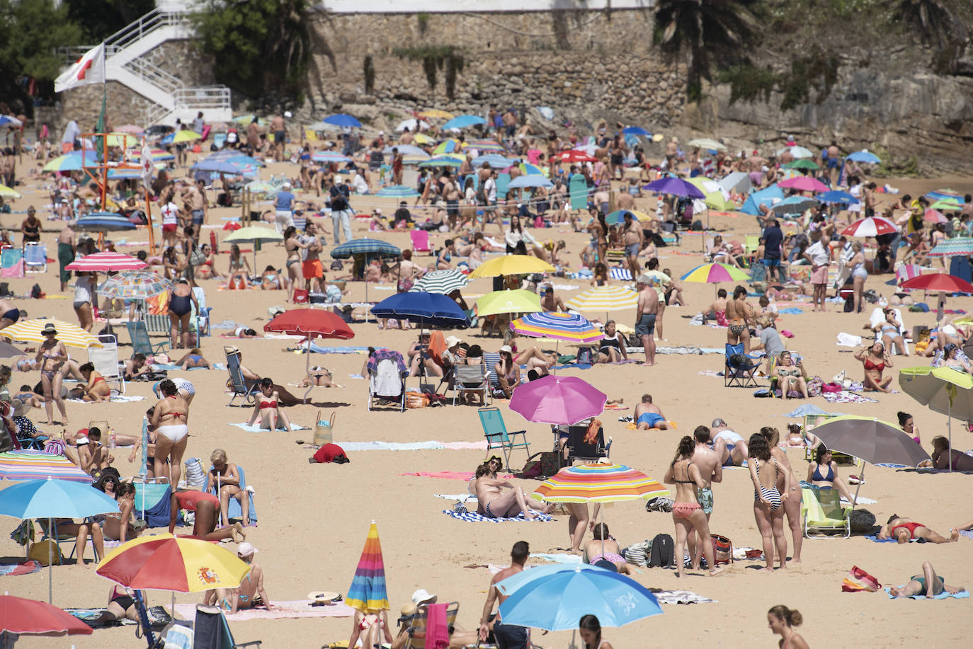 Fotos: Así están las playas de El Sardinero este sábado