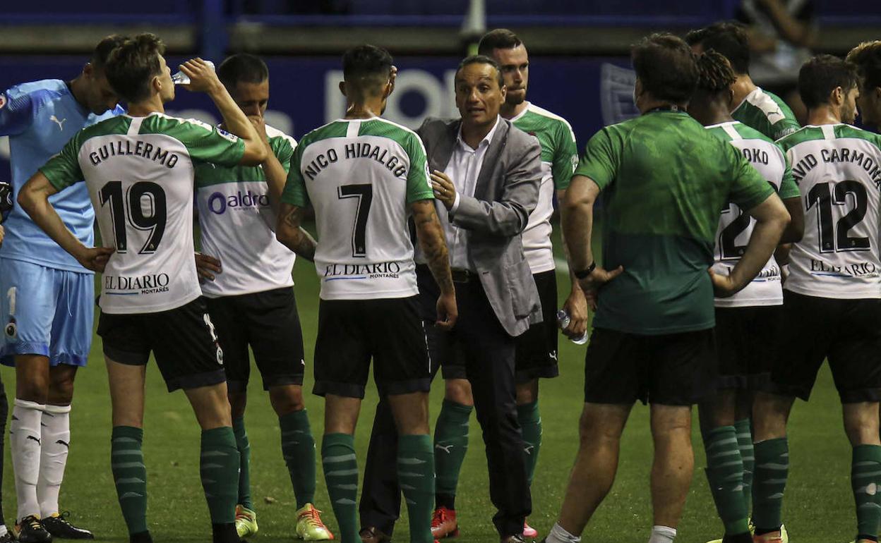 Tras el descenso, el Racing empieza su 'pretemporada' hoy mismo ante el Fuenlabrada