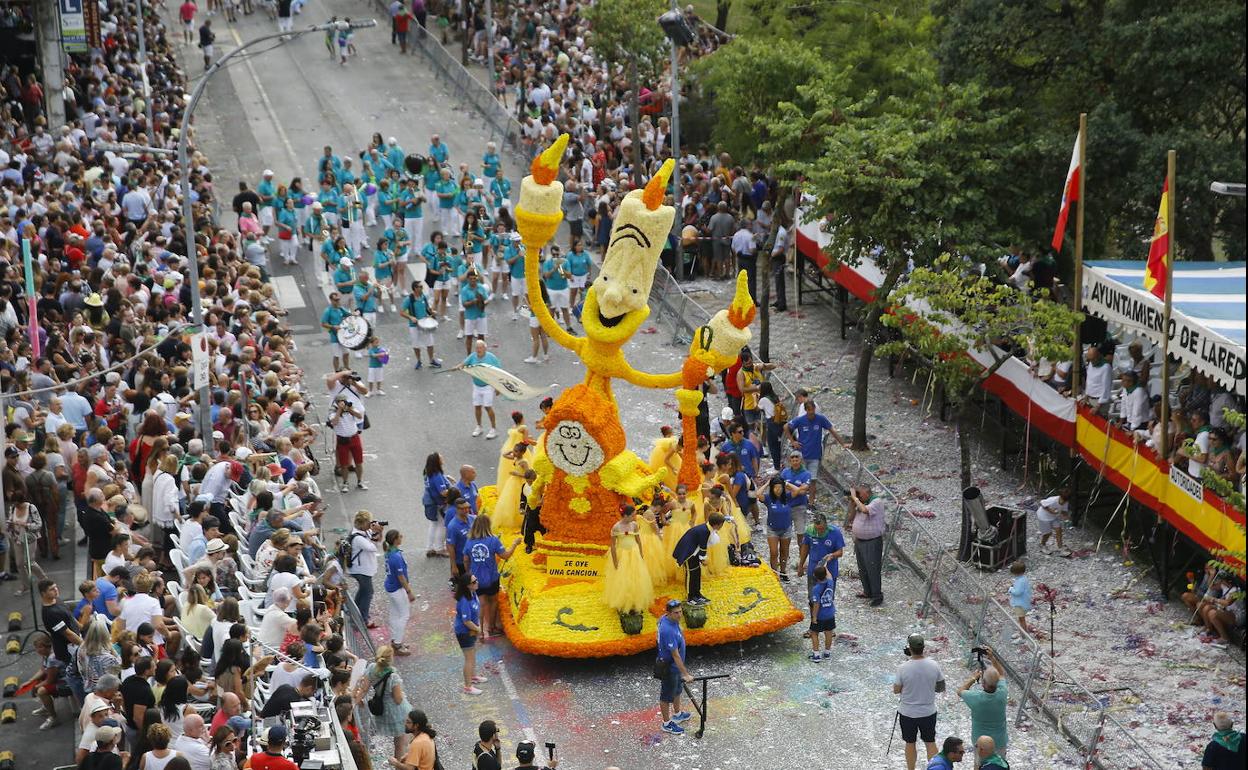 Imagen de archivo de la Batalla de Flores de Laredo del pasado verano.