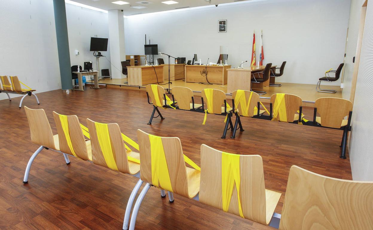 Imagen de los juzgados de Torrelavega, este jueves.