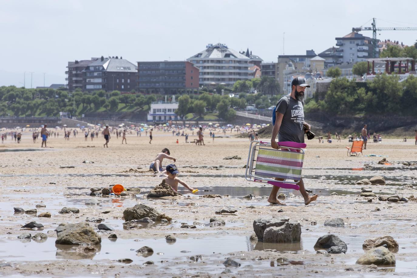 Fotos: Las playas de Santander: sin arena, peligrosas y en riesgo de desaparición