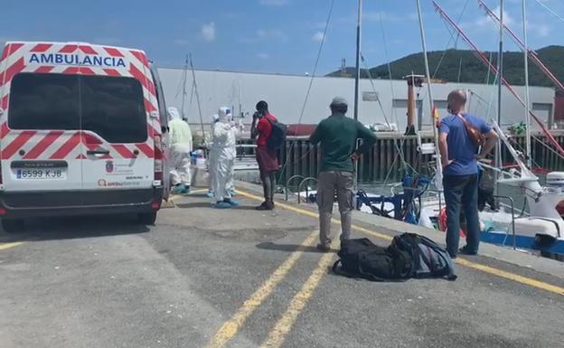 Salud Pública aísla a otros siete marineros de barcos de Burela y confirma un segundo positivo