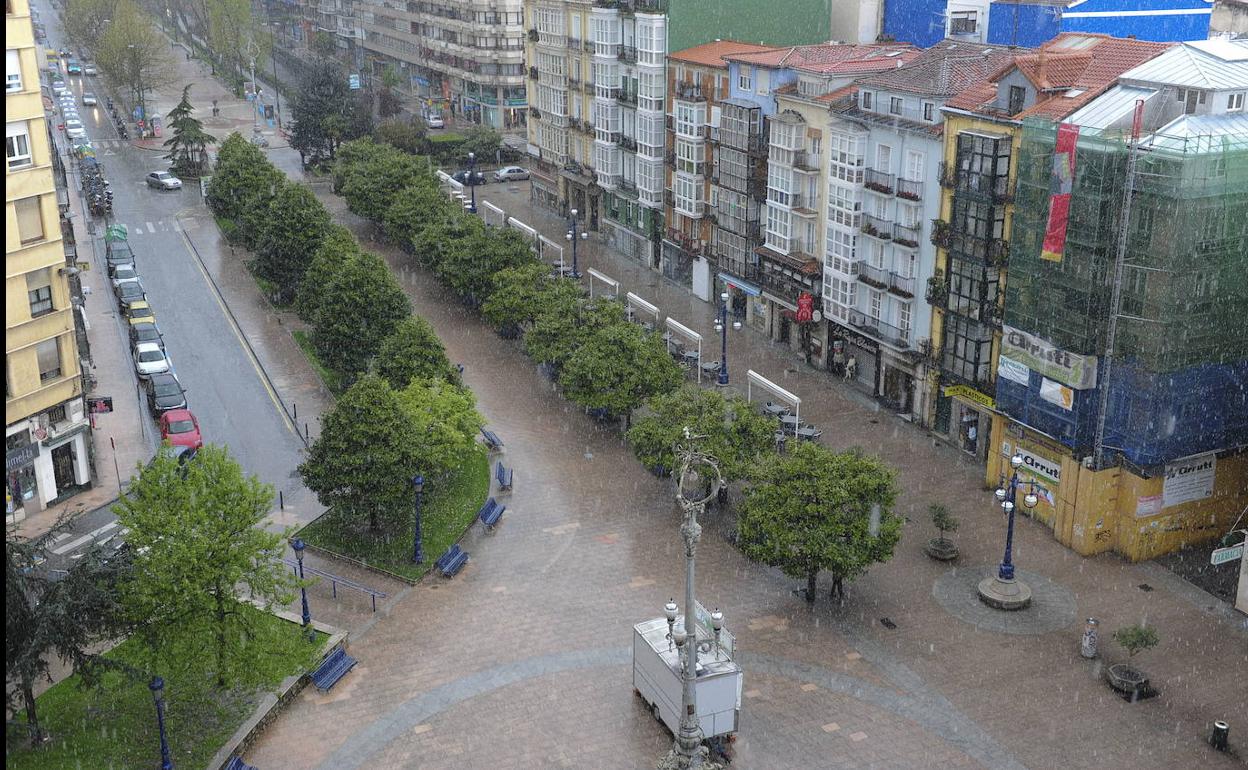 Vista de la plaza Juan Carlos I de Santander.