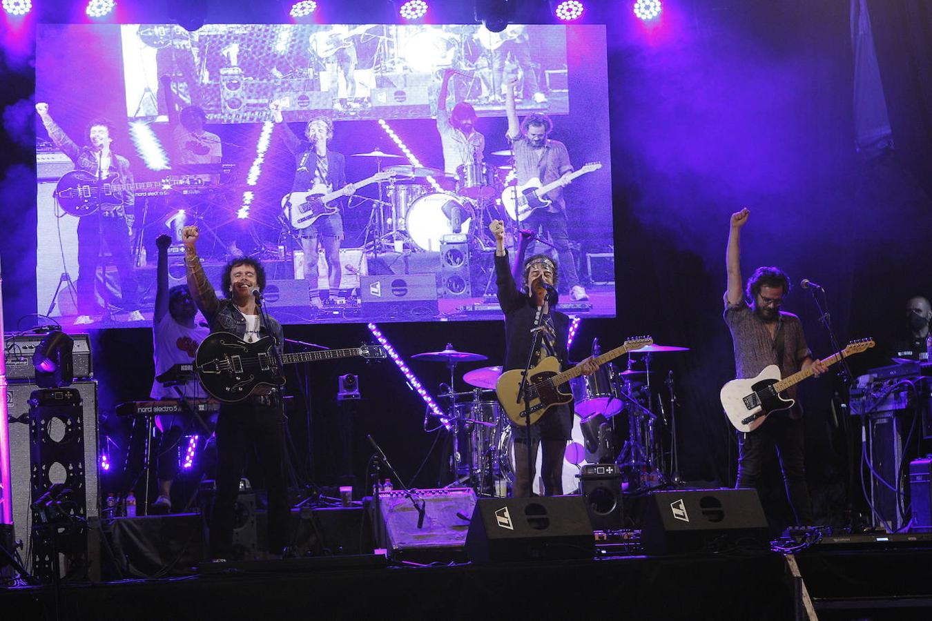 Fotos: Sidonie en Torrelavega, como en una fiesta de amigos