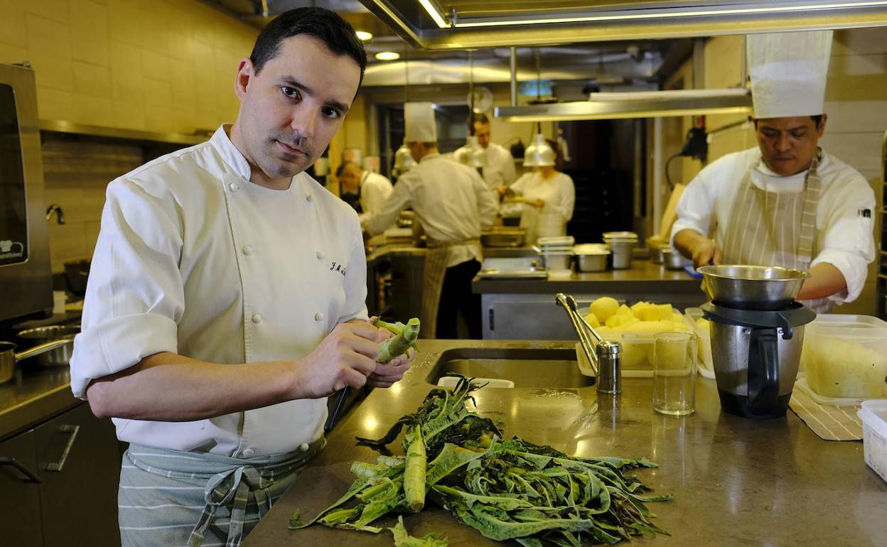 El chef del restaurante La Bien Aparecida de Madrid, de raíces cántabras.