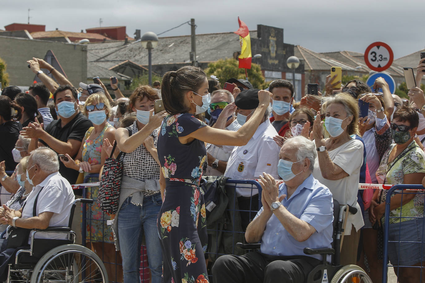 Fotos: Felipe y Letizia, entre rederas y anchoas en Santoña