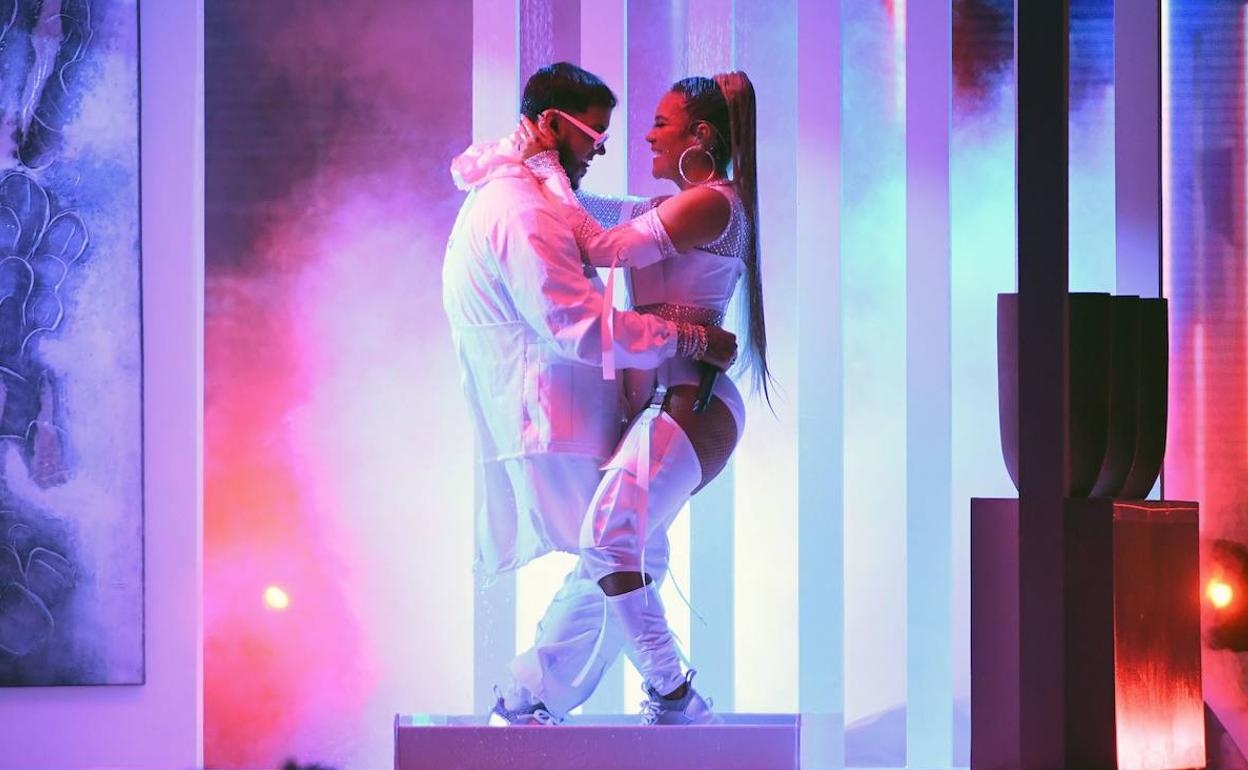 Facebook apuesta por artistas latinos en nueva sección de vídeos musicales