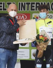 Imagen secundaria 2 - Arnau Gilabert trunca la victoria de Juan Ayuso en la Vuelta al Besaya