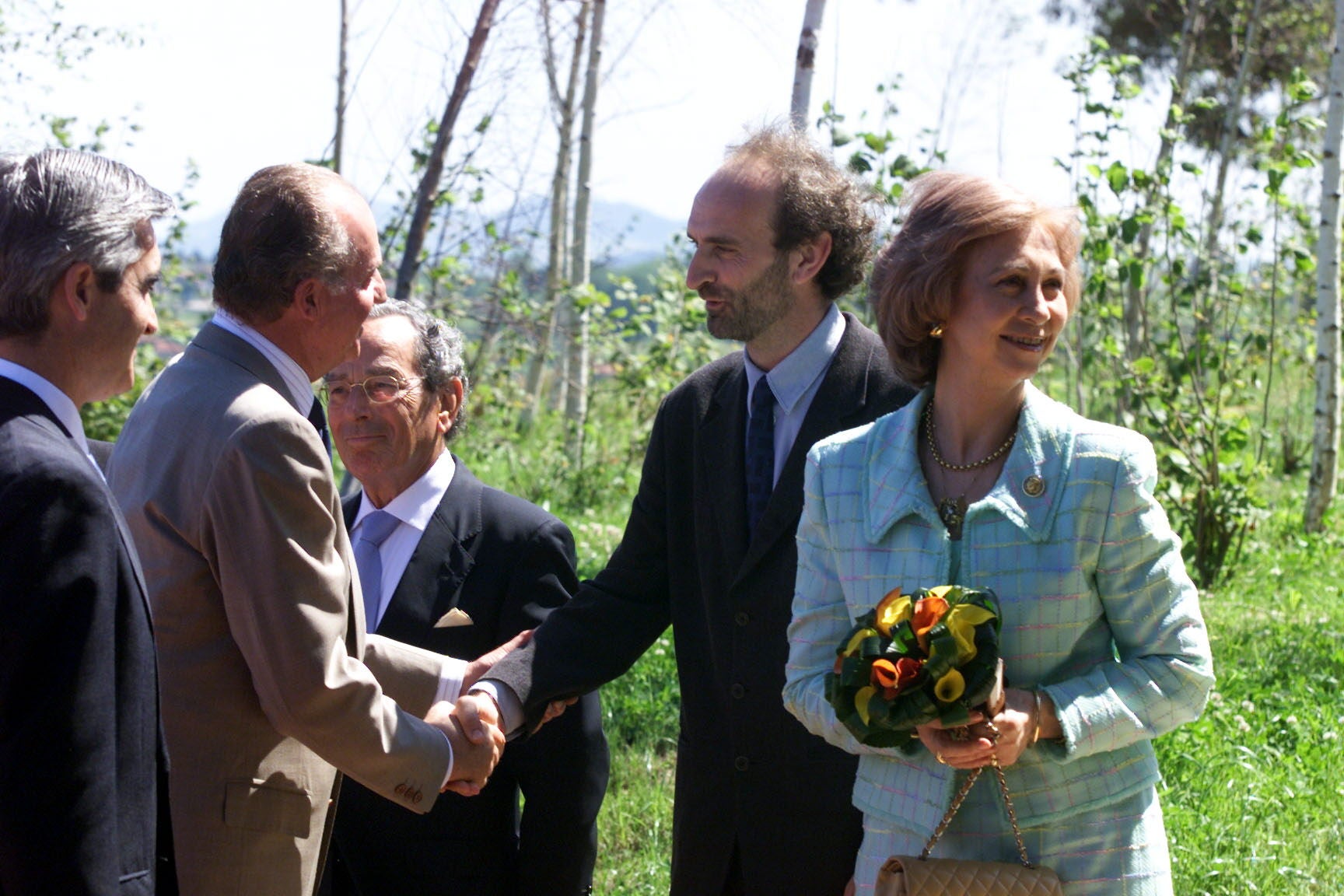 En 2001, Juan Carlos I asistió a la inauguración del Museo y Centro Nacional de Investigación de Altamira.