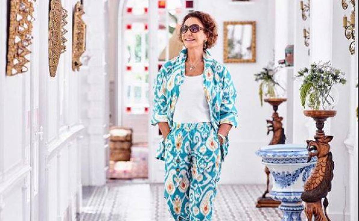 Naty Abascal demuestra que la estética pijamera es la reina estival con otro modelo de su marca.