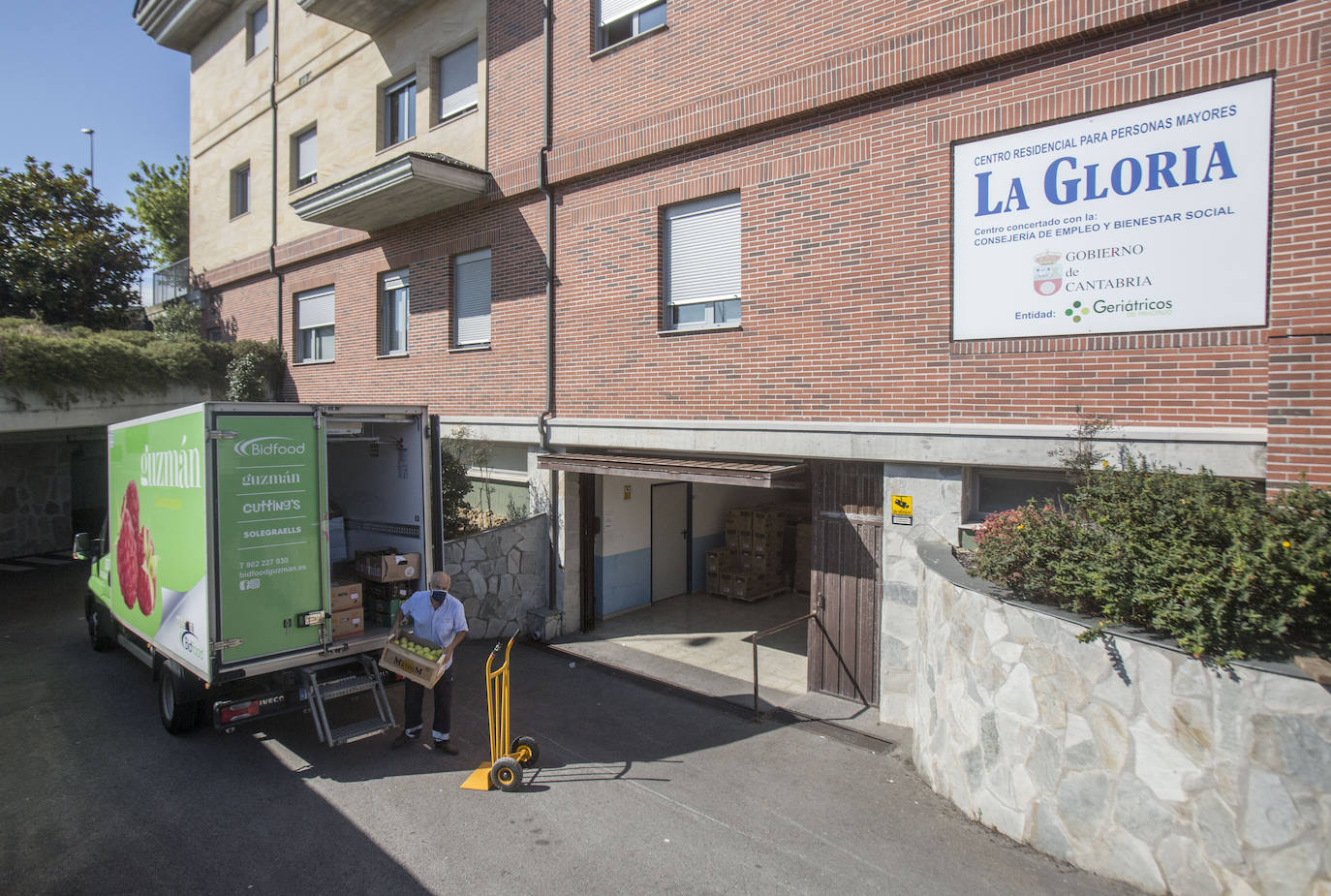 Fotos: Confinados en la residencia de mayores Liencres