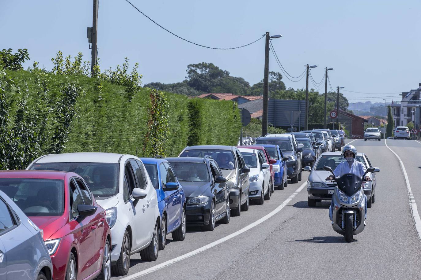 Fotos: Siguen las colas en Liencres para hacerse las pruebas PCR