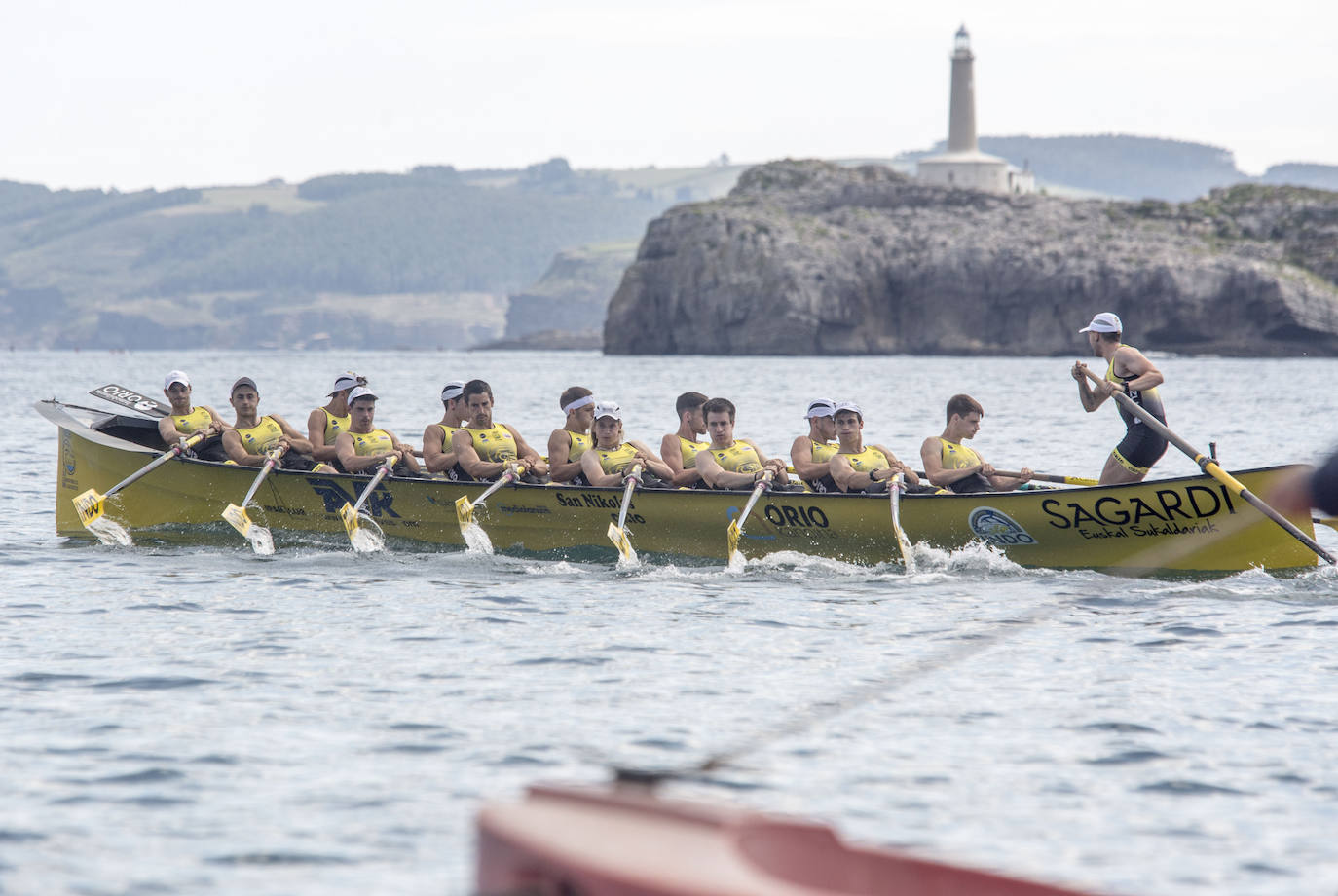 Fotos: &#039;La Pedreñera&#039; se impone en la Bandera Marina de Cudeyo