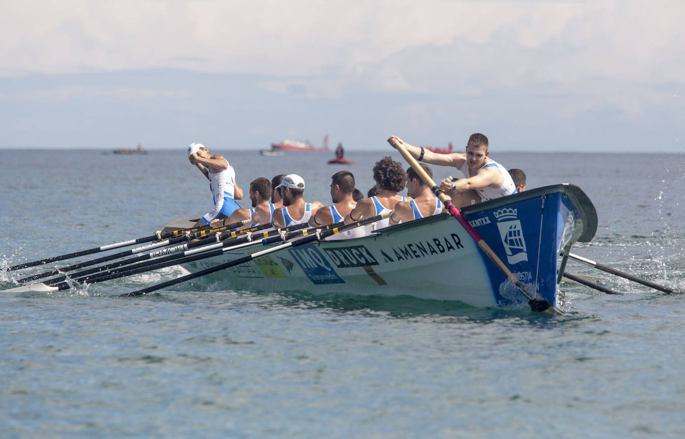 Fotos: &#039;La Pedreñera&#039; se impone en la Bandera Marina de Cudeyo