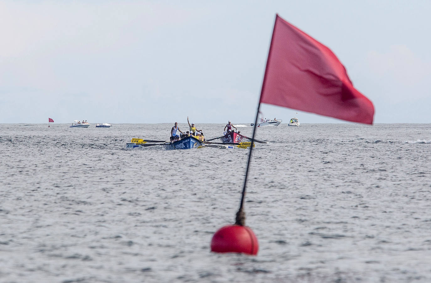 Fotos: &#039;La Pedreñera&#039; se impone en la Bandera Marina de Cudeyo