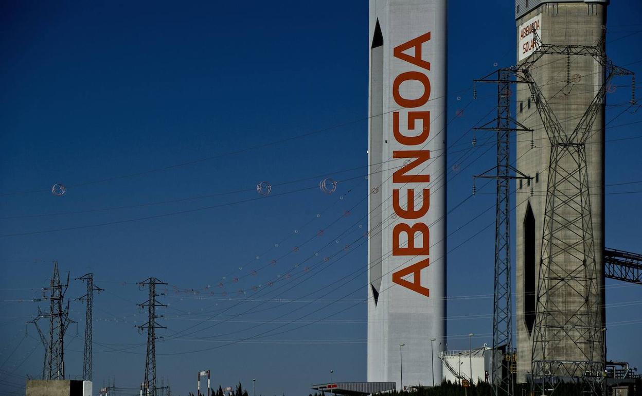 Torres de energía solar de Abengoa en Sanlucar 