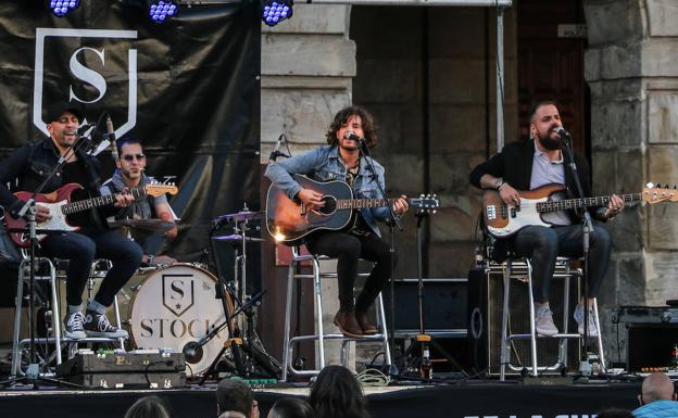 La del grupo Stock ha sido la única actuación musical del verano en Reinosa