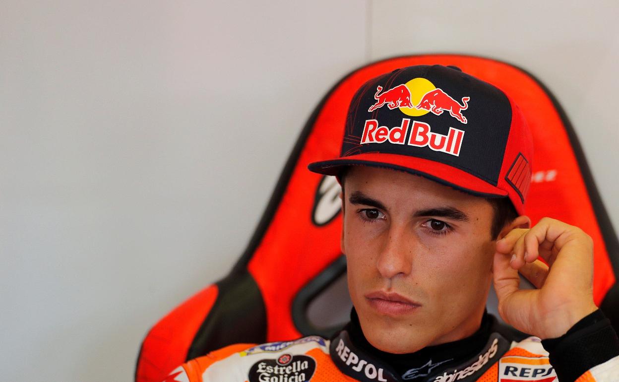 Márquez no volverá «en dos o tres meses» y dice adiós al Mundial