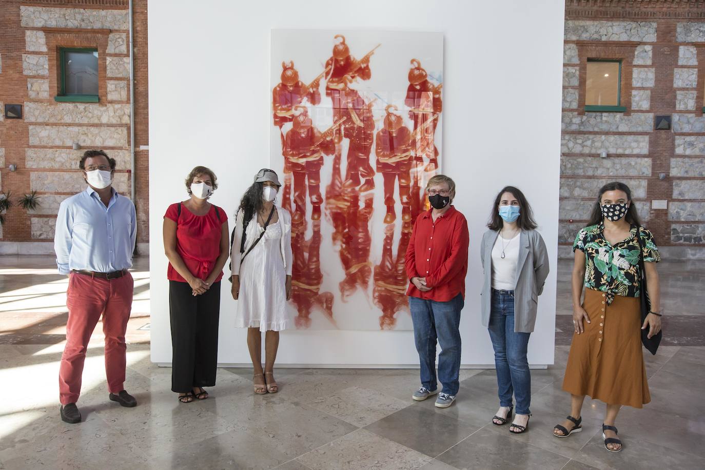 El espacio cultural Los Arenales, en la Biblioteca Central de Cantabria, acoge desde este miércoles 'Illuminations. Claritate Siderum', la segunda parte del proyecto expositivo de Pilar Cossío, tras la apertura de la muestra en el Museo Altamira.