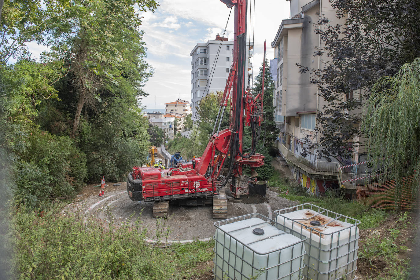 Los trabajos para recuperar el viejo acceso por El Sardinero tardarán tres meses en alcanzar la infraestructura original