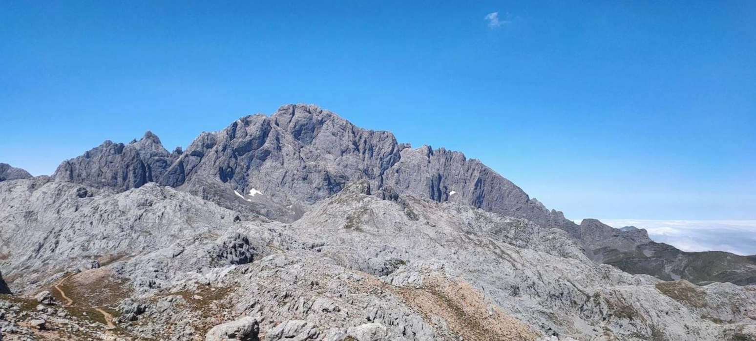 Fotos: Peña Santa de Castilla, el gran reto del verano para los Pou