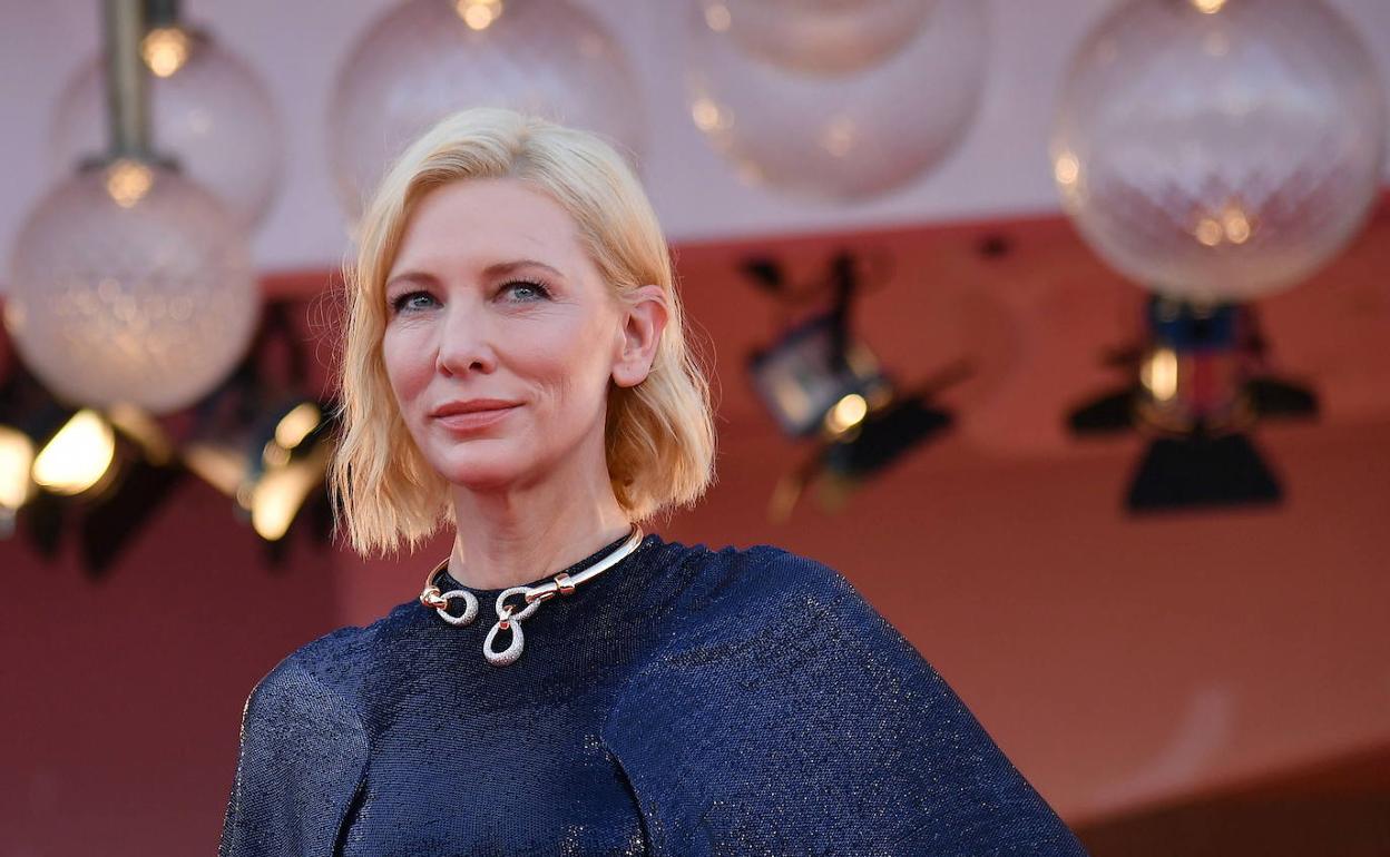 Venecia y Blanchett llaman a la defensa del cine en la apertura de la Mostra