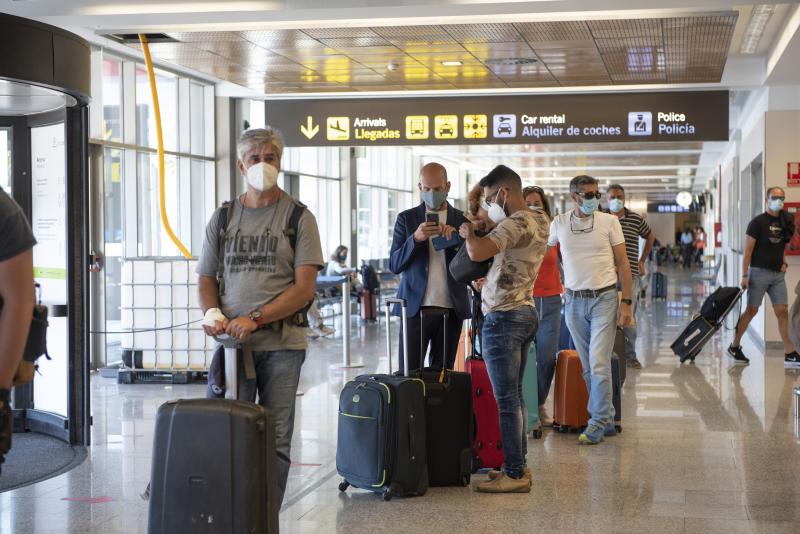 Fotos: La odisea del vuelo Santander-Tenerife
