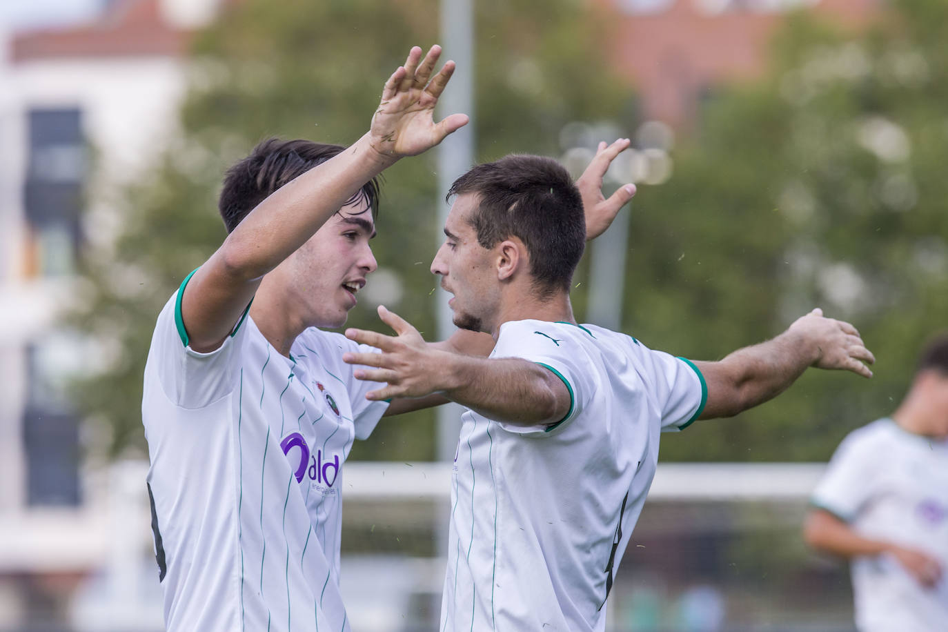 Fotos: El Racing se impone a la Gimnástica en un nuevo ensayo de pretemporada