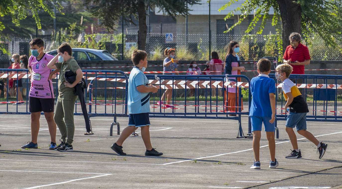 Santoña consigue doblegar la curva de casos de coronavirus, registrando actualmente 45 personas activas