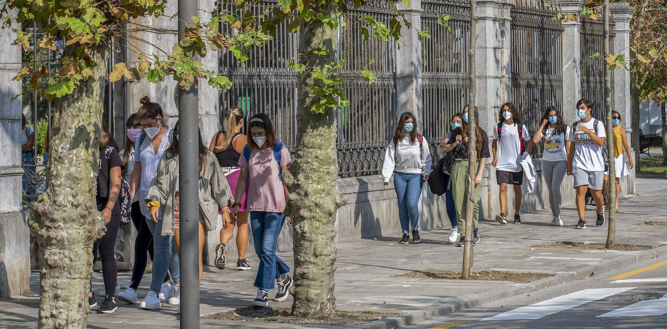 Santoña consigue doblegar la curva de casos de coronavirus, registrando actualmente 45 personas activas