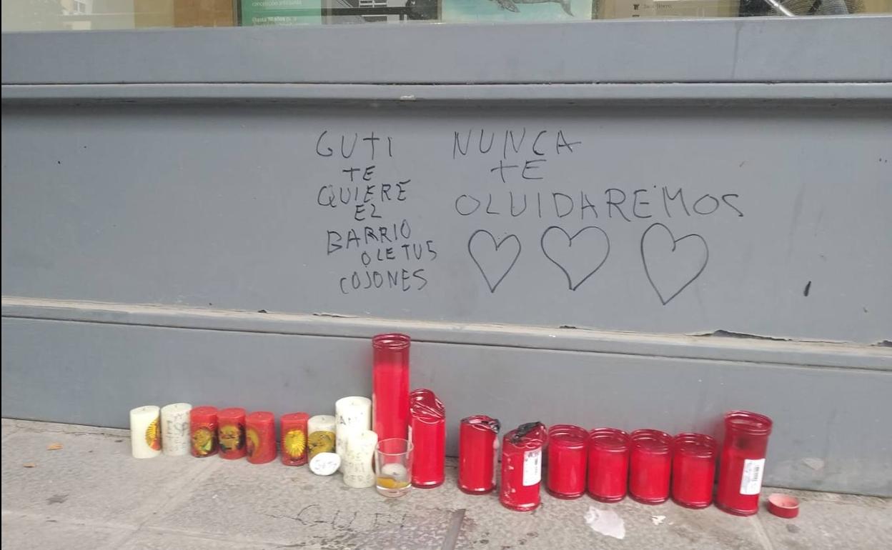 Los mensajes de apoyo han aparecido junto al cajero donde aparedio G.D.