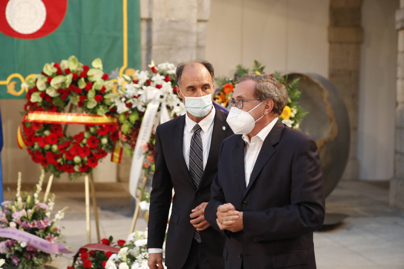 Fotos: Capilla ardiente de Jaime Blanco en el Parlamento de Cantabria