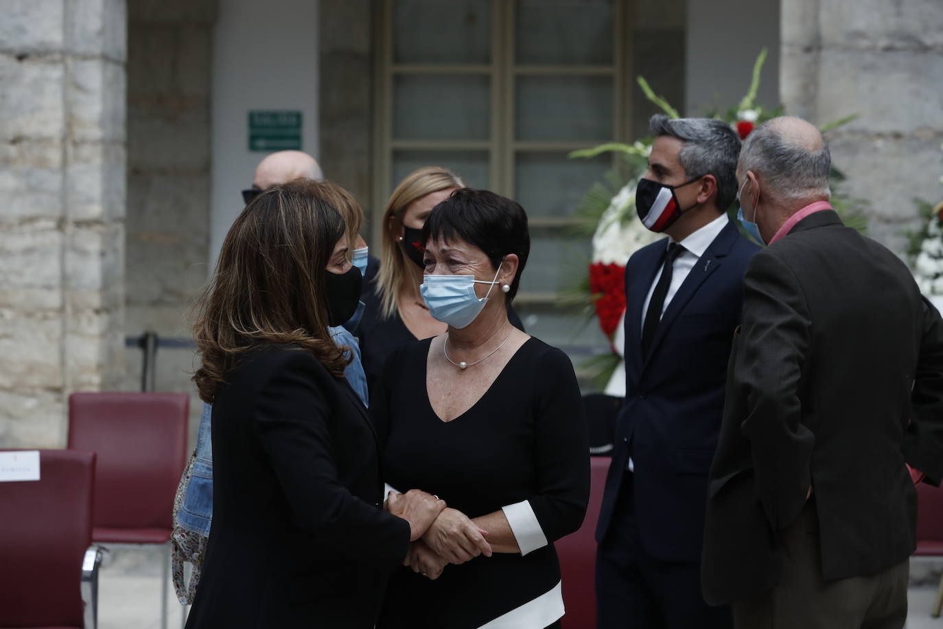 Fotos: Capilla ardiente de Jaime Blanco en el Parlamento de Cantabria