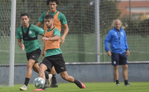 Racing y Laredo negocian la cesión de Goñi