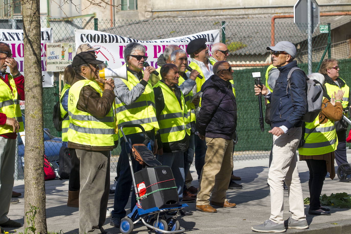 Imagen de archivo de una protesta de la Coordinadora de Cantabria por Pensiones Públicas y Dignas.