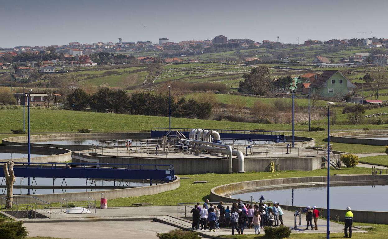 El Gobierno presenta el proyecto para solucionar los malos olores de la depuradora de San Román