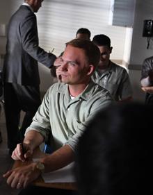 Imagen secundaria 2 - Tres fotogramas de la serie.