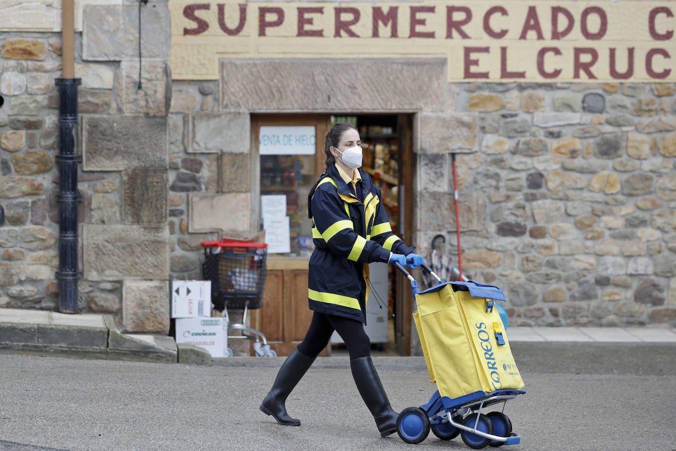 El centro ha derivado a los residentes afectados a Suances y ha habilitado una planta entera para los nuevos contagios que puedan registrarse 