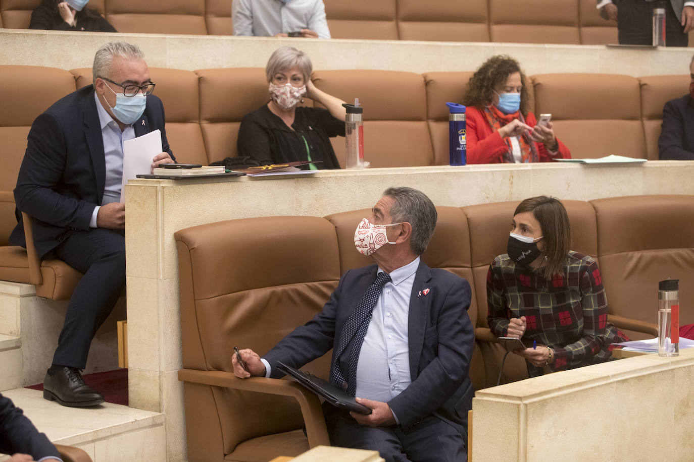 Pleno del Parlamento de Cantabria celebrado este lunes, 19 de octubre de 2020