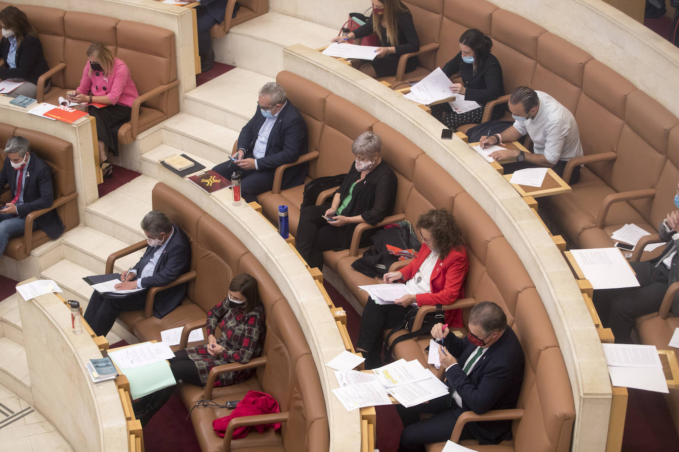 Pleno del Parlamento de Cantabria celebrado este lunes, 19 de octubre de 2020