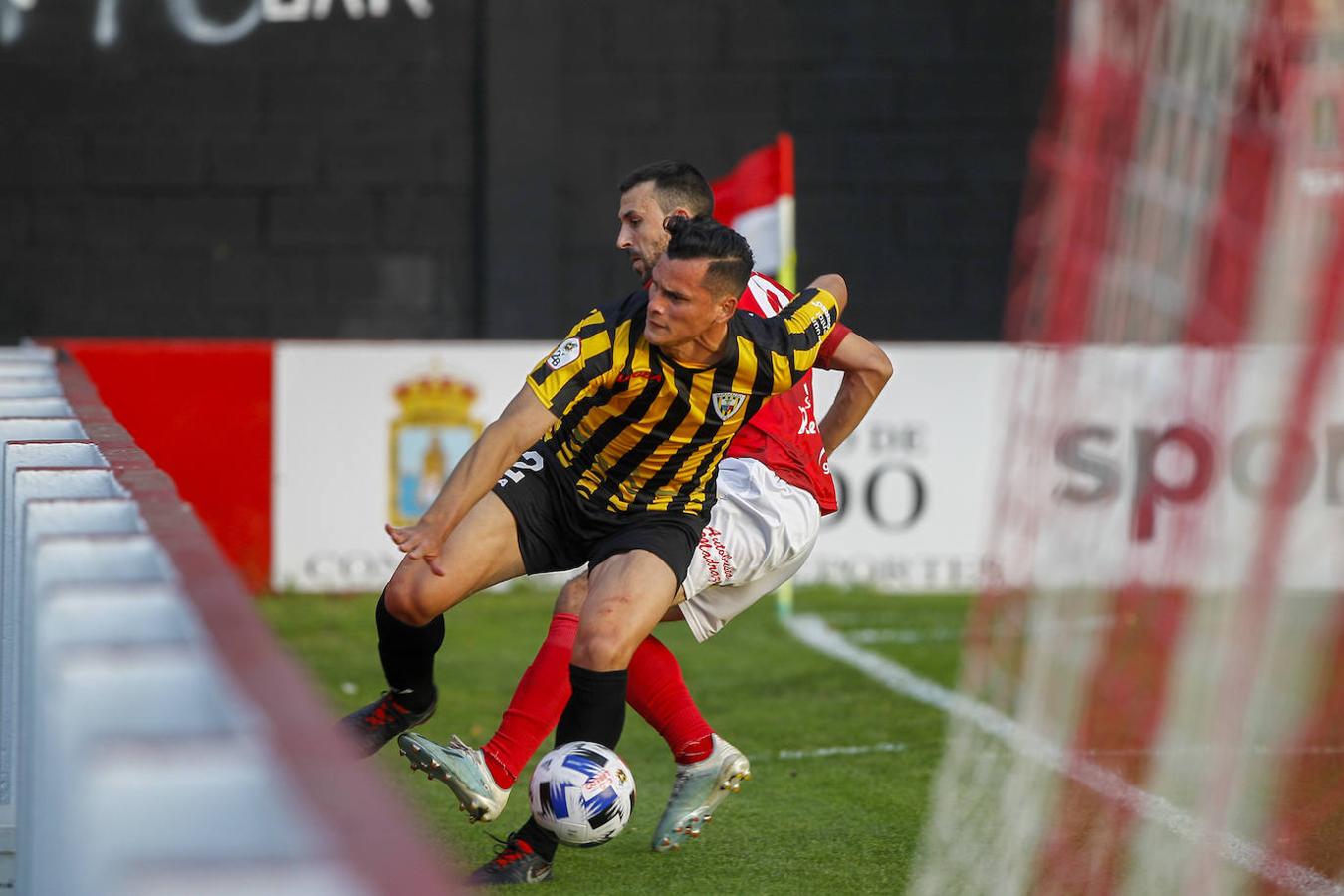 El equipo pejino ganó ante sus aficionados en el regreso del fútbol de Segunda B a los canpos de San Lorenzo