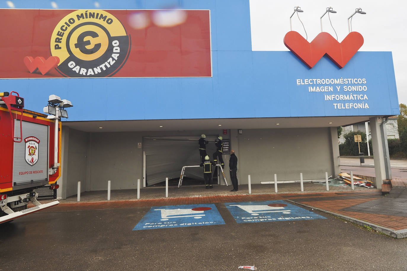 Fotos: Asalto por la fuerza