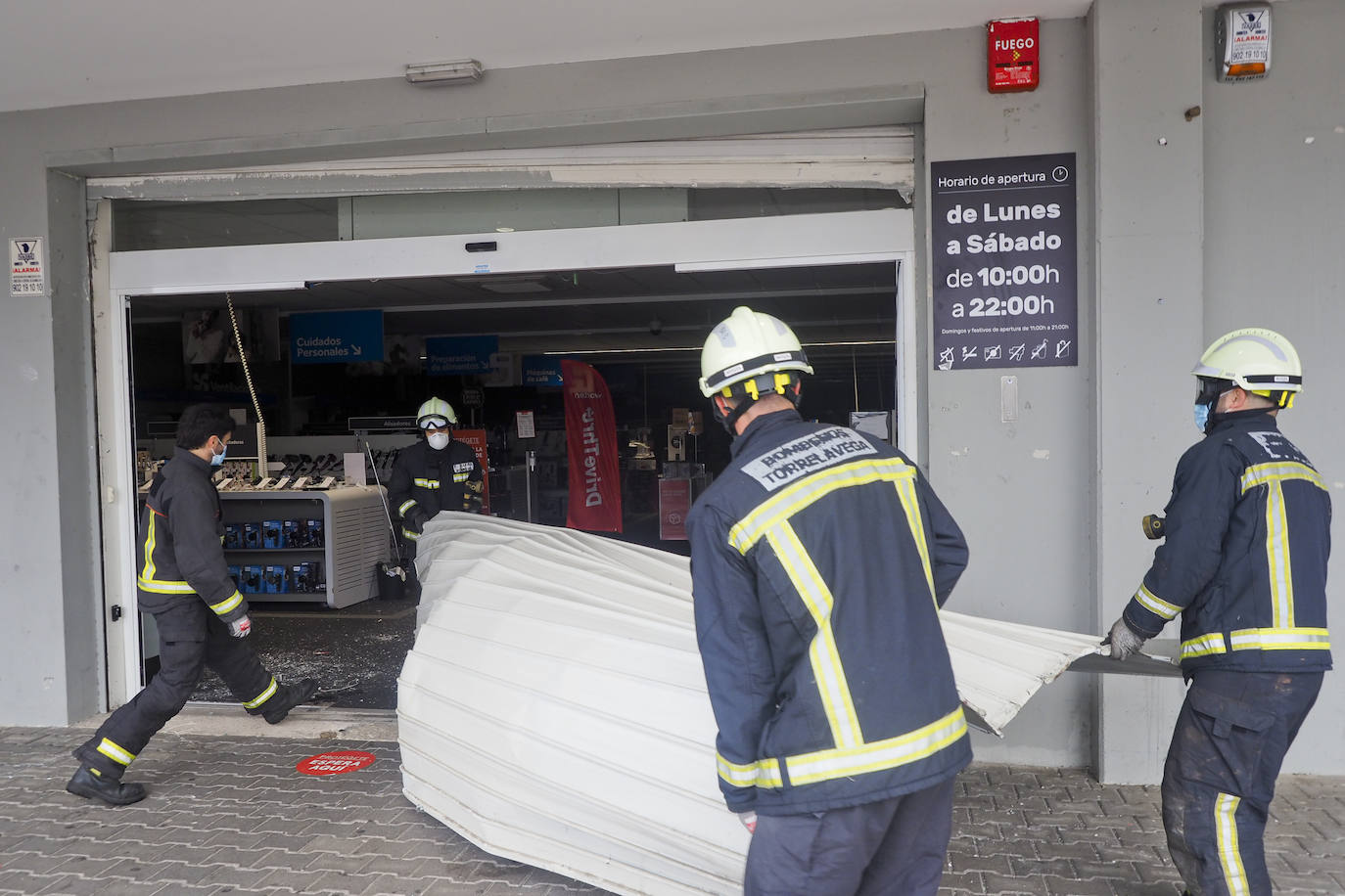 Fotos: Asalto por la fuerza