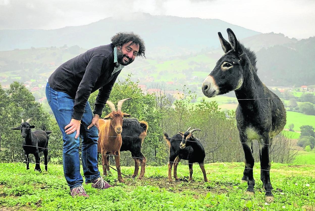 El cineasta Jesús del Cerro en la región durante la búsqueda de localizaciones para su nuevo largometraje. 