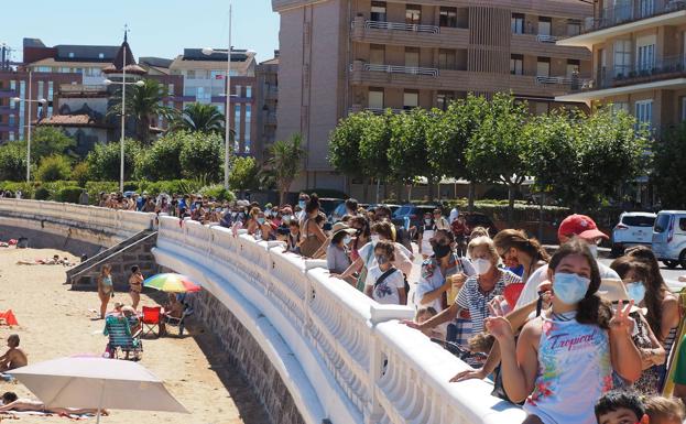 Cientos de vizcaínos se empadronan en Castro Urdiales por miedo a otro encierro